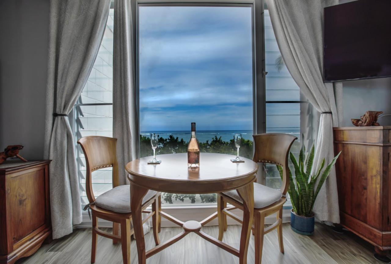 Breezy Beachfront Bali-Style Haven 180 Degree Oceanview Hau'ula Экстерьер фото